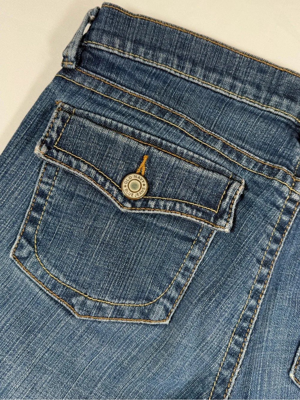 OLD NAVY Womens Denim Bermuda Shorts 8 Y2K Revival 2007 Low Rise Long Jorts